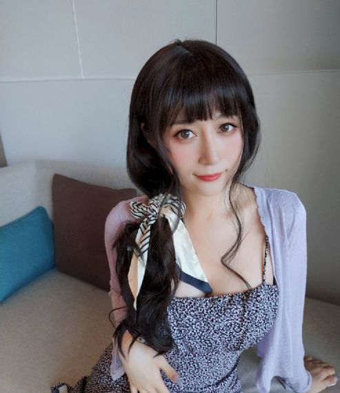 《美丽小蜜桃》_4K神马在线观看